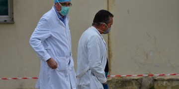 Πανδημία κορονοϊού: 1.211 νέα κρούσματα και 114 διασωληνωμένοι στην Ελλάδα