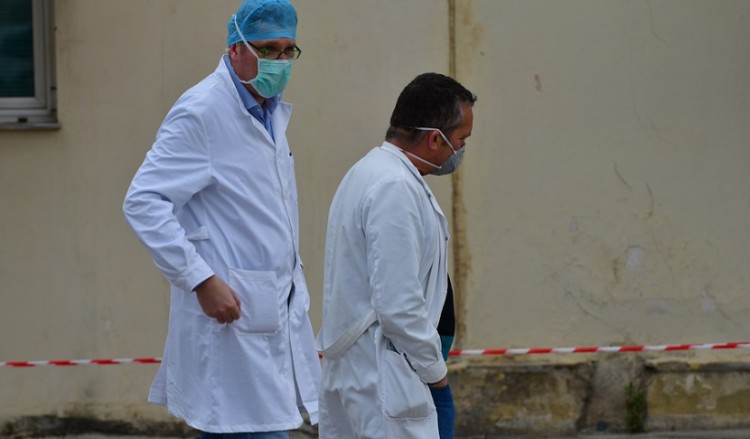 Πανδημία κορονοϊού: 1.211 νέα κρούσματα και 114 διασωληνωμένοι στην Ελλάδα