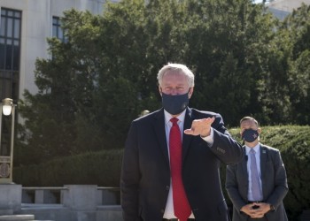 Προσωπάρχης Λευκού Οίκου: Ο πρόεδρος Τραμπ είναι πολύ καλά