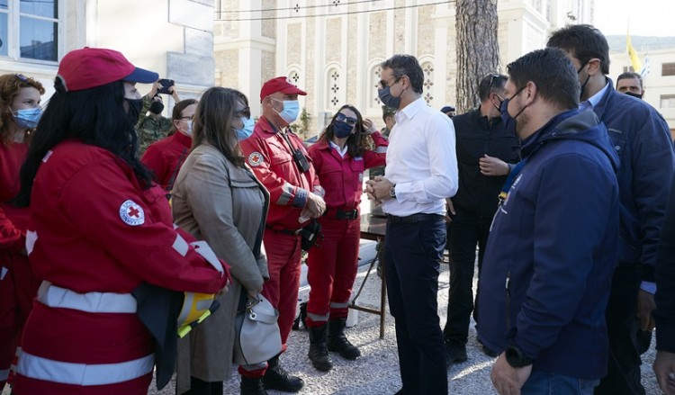 Μητσοτάκης: Χρέος μας να σταθούμε δίπλα στη Σάμο (βίντεο)