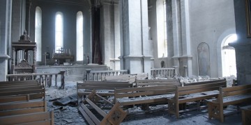Αρμενία: Το Αζερμπαϊτζάν βομβάρδισε ιστορικό ναό στο Ναγκόρνο Καραμπάχ – Διαψεύδει το Μπακού