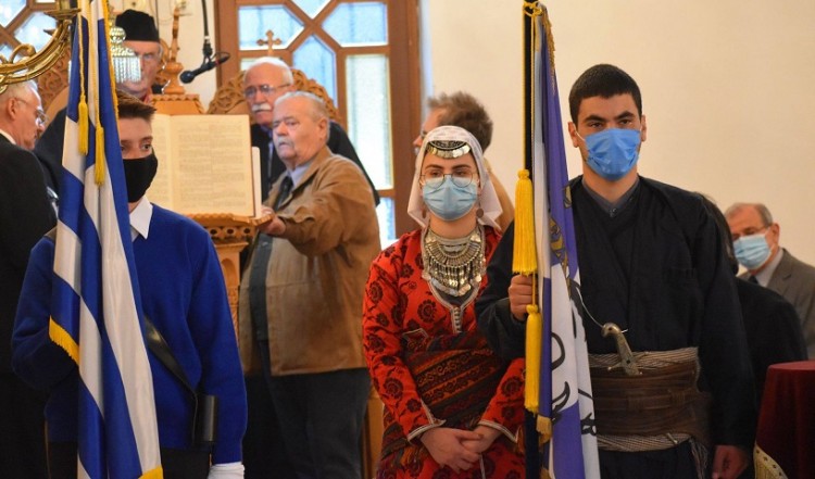 Αλλιώτικη η 28η Οκτωβρίου με αποστάσεις και μάσκες – Πώς τίμησαν την εθνική επέτειο τα ποντιακά σωματεία