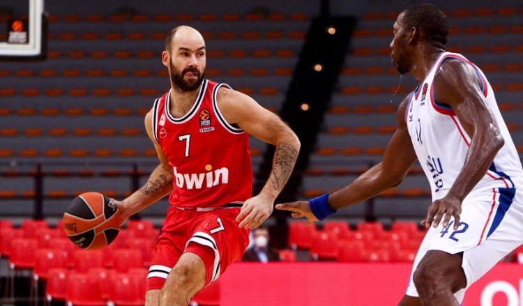 Ολυμπιακός - Αναντολού Εφές 79-84: Δεύτερη διαδοχική ήττα (βίντεο)