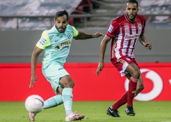 Super League: Νίκησαν Ολυμπιακός, Άρης και Βόλος