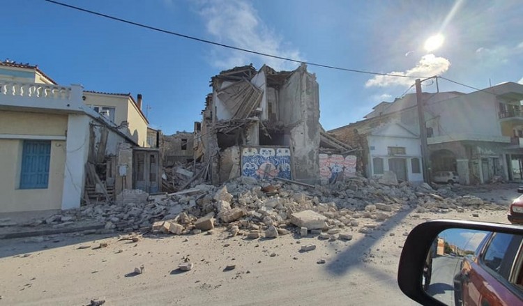 Σεισμός στη Σάμο: Νεκροί δύο μαθητές που καταπλακώθηκαν από τοίχο