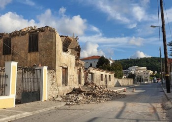 Σεισμός στη Σάμο: Δύο νεκροί μαθητές και 19 τραυματίες