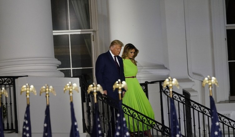 Με κορονοϊό ο Ντόναλντ Τραμπ και η Μελάνια