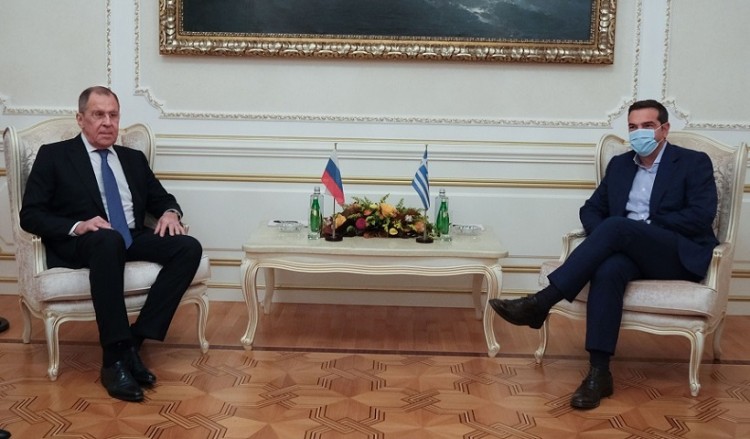 Τσίπρας σε Λαβρόφ: Να τερματιστεί η τουρκική επιθετικότητα
