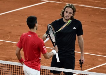 Roland Garros: Ο Τσιτσιπάς λύγισε στο τέλος από τον Τζόκοβιτς (highlights)