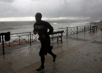 Άστατος καιρός, με βροχές, καταιγίδες και ισχυρούς ανέμους