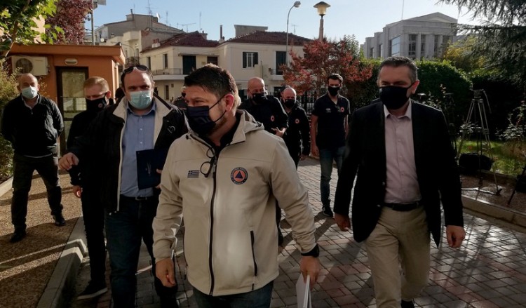 Ο Χαρδαλιάς φοβάται για τα Ιωάννινα – Ισχυρή σύσταση για μάσκες και αποφυγή συνωστισμού (βίντεο)