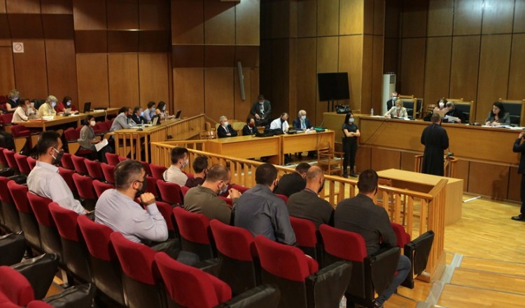 Δίκη Χρυσής Αυγής: Φθηνό σόου από τους καταδικασθέντες για να πάρουν αναστολή – Ο Λαγός θα πάει στα ευρωπαϊκά δικαστήρια