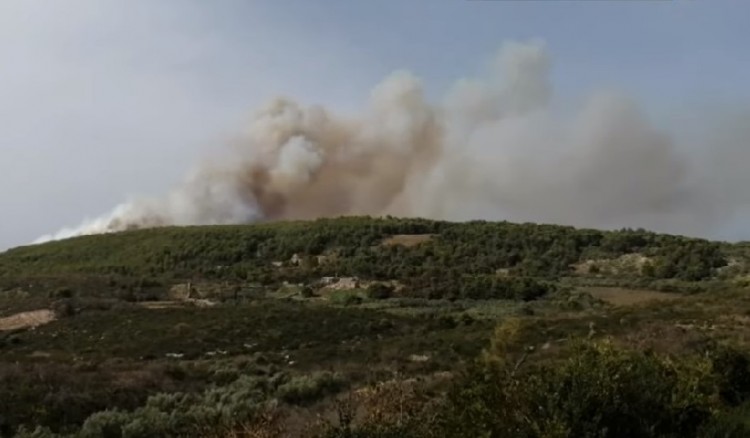 Μεγάλη φωτιά στη Ζάκυνθο (βίντεο)