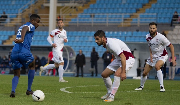 Super League: ΠΑΣ Γιάννινα - ΑΕΛ 1-2 στα Ιωάννινα