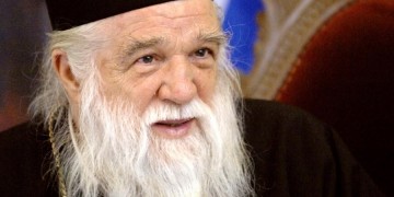 Με κορονοϊό ο Αμβρόσιος, αλλά και ο νυν μητροπολίτης Καλαβρύτων