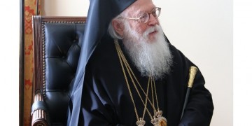 Νέα περιπέτεια υγείας για τον Αρχιεπίσκοπο Αλβανίας Αναστάσιο