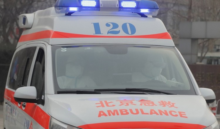 Κίνα: Άνδρας ξυλοκόπησε μέχρι θανάτου τη σύζυγό του στο πεζοδρόμιο (βίντεο)