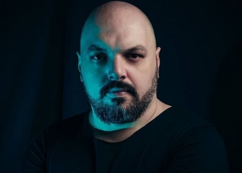 Νεκρός από κορονοϊό ο 39χρονος Έλληνας Dj Decibel