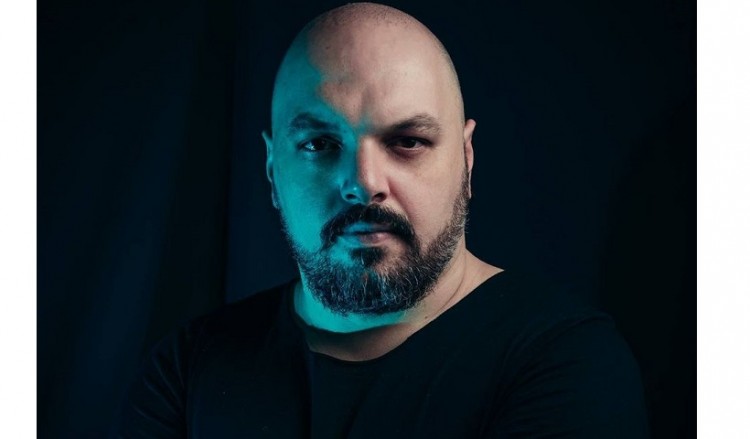 Νεκρός από κορονοϊό ο 39χρονος Έλληνας Dj Decibel