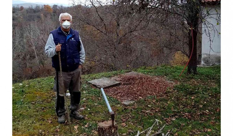 Καραντίνα με μάσκες και αποστάσεις σ' ένα χωριό της Δράμας, μόλις εννέα κατοίκων