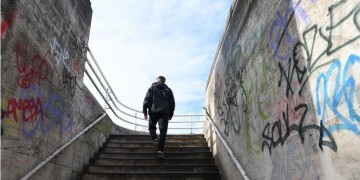 Βρετανία: Όλο και περισσότερα παιδιά ερευνώνται για ακροδεξιές διασυνδέσεις