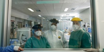 Εφιάλτης δίχως τέλος με 101 νεκρούς και 607 διασωληνωμένους