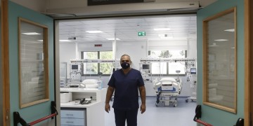 Νέο ρεκόρ διασωληνωμένων με Covid-19 – 2.835 επιπλέον κρούσματα και 38 θάνατοι