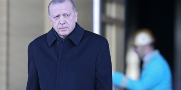 Ο Ερντογάν έκανε δεκτή την παραίτηση του υπουργού Οικονομικών