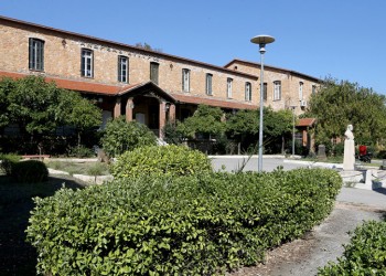 Στη φυλακή οδηγείται μετά την καταδίκη του ο πρώην πρόεδρος του Γηροκομείου Αθηνών