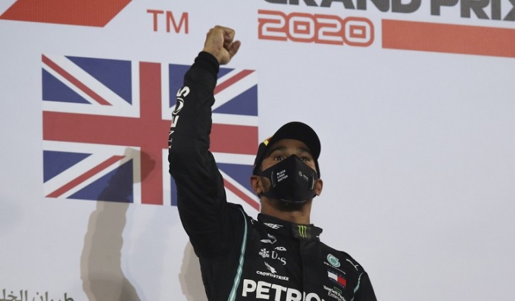 Formula 1: Νικητής ο Χάμιλτον στο Μπαχρέιν, τρομακτικό ατύχημα για Γκροζάν (βίντεο)
