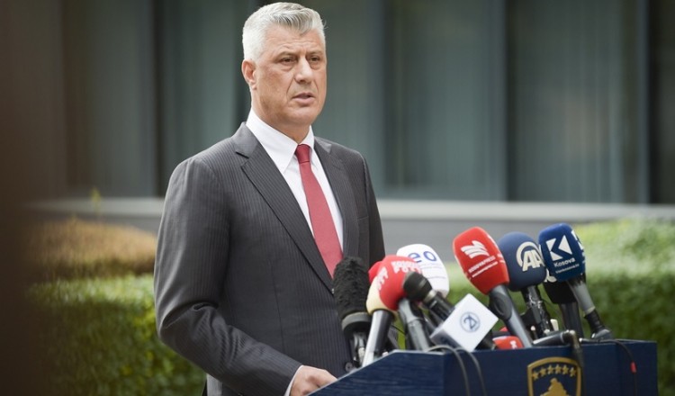 Στο ειδικό δικαστήριο της Χάγης ο πρώην πρόεδρος του Κοσόβου Χασίμ Θάτσι