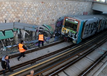 Άνδρας έπεσε στις ράγες του ηλεκτρικού στα Άνω Πατήσια