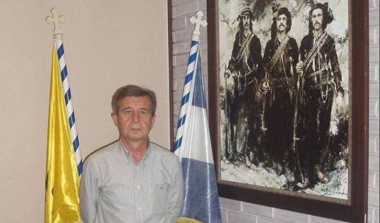 Το Κέντρο Ελληνικού Πολιτισμού συναντά τον Γιάννη Καρυπίδη - Cover Image