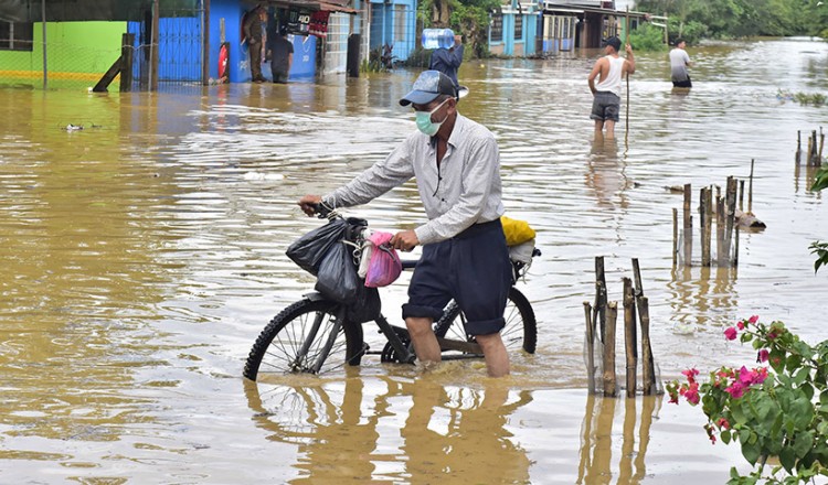 Κεντρική Αμερική: Η καταιγίδα Ήτα άφησε πίσω της περίπου 70 νεκρούς και χιλιάδες αστέγους (φωτο)