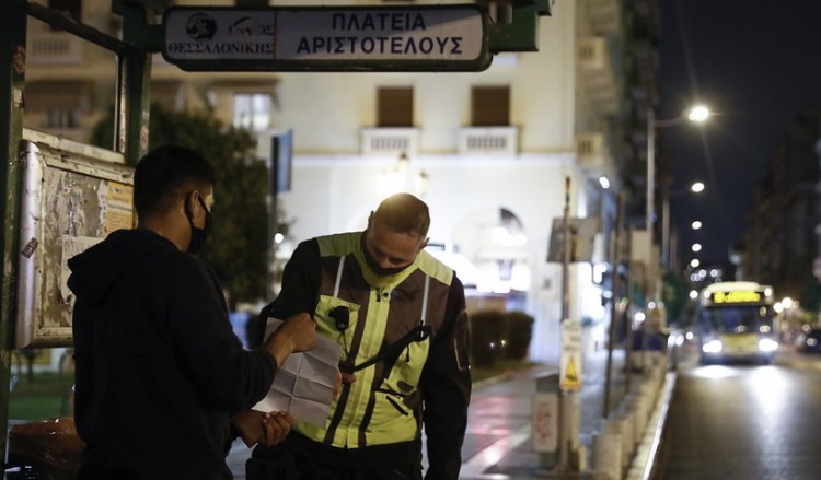 Αυστηρότερο το lockdown από την Παρασκευή, με απαγόρευση κυκλοφορίας το βράδυ