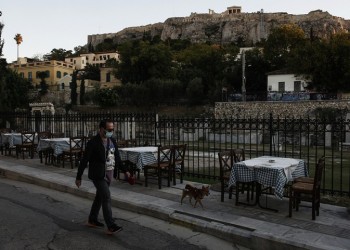 Πώς αλλάζει ο επιδημιολογικός χάρτης από την Τρίτη – Οι περιοχές στο Επίπεδο Β, ποια είναι τα μέτρα