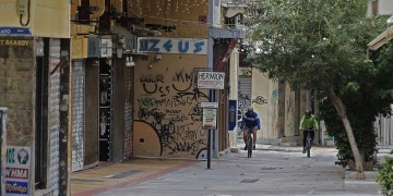 Ο γρίφος του lockdown και τα σενάρια επιστροφής στην κανονικότητα