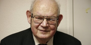 Μπενουά Μάντελμπροτ: Ο «πατέρας» της φράκταλ γεωμετρίας στο σημερινό Doodle