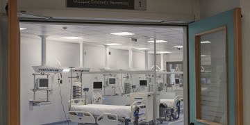 Πανδημία κορονοϊού: Οι ΜΕΘ γεμίζουν – 400 οι διασωληνωμένοι