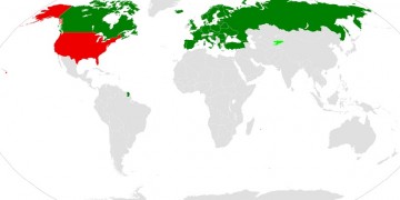 Οι ΗΠΑ αποχώρησαν από τη Συνθήκη «Ανοικτών Ουρανών» καταγγέλλοντας τη Ρωσία