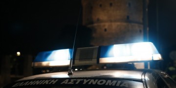 Θεσσαλονίκη: Έπαιζαν πόκερ σε κατάστημα εν μέσω καραντίνας – 18 συλλήψεις