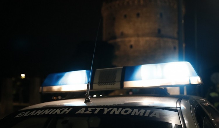 Θεσσαλονίκη: Έπαιζαν πόκερ σε κατάστημα εν μέσω καραντίνας – 18 συλλήψεις