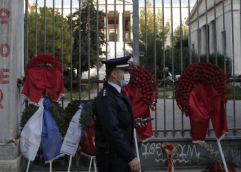 Φρούριο το Πολυτεχνείο – Χιλιάδες αστυνομικοί, ελικόπτερα και drones στην περιοχή για να μη γίνουν συγκεντρώσεις