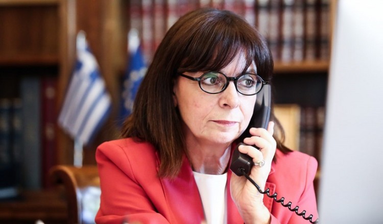 Τηλεφωνική επικοινωνία της Κατερίνας Σακελλαροπούλου με τον Άλμπερτ Μπουρλά