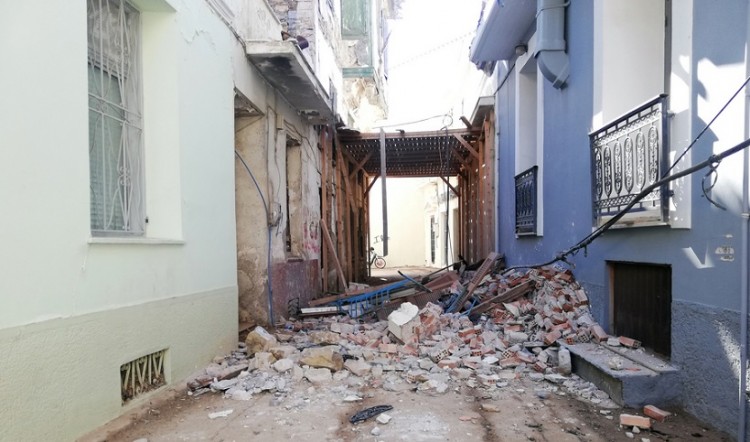 Δεκάδες κούτες με είδη πρώτης ανάγκης από την Εύξεινο Λέσχη Κοπανού για τη Σάμο