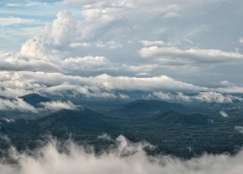Καιρός: Πτώση της θερμοκρασίας και συννεφιά σήμερα