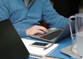 Εξ αποστάσεως εργασία: Παρατείνεται έως τις 31/12 λόγω Covid-19