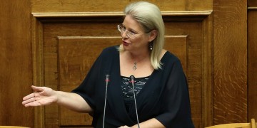 Ποινική δίωξη για πλημμέλημα στην Ελένη Ζαρούλια για την υπόθεση διορισμού στη Βουλή