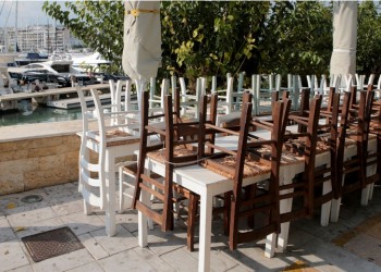 Έως 5.000 ευρώ σε επιχειρηματίες εστίασης μέσω ΕΣΠΑ