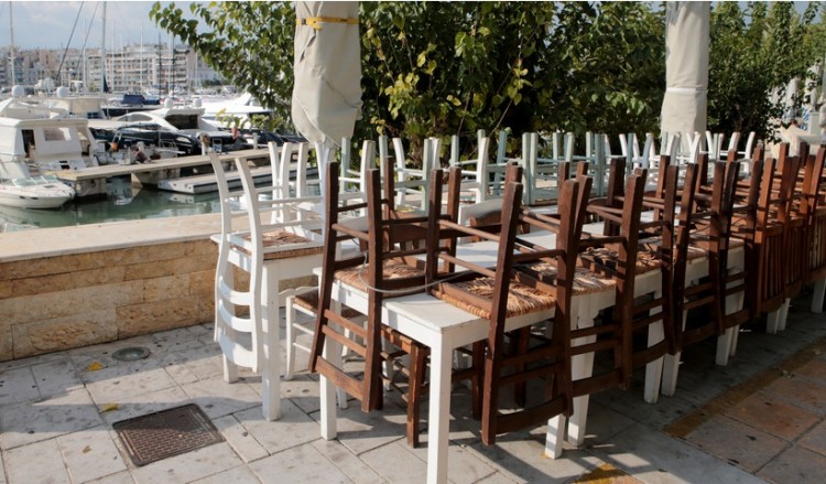 Έως 5.000 ευρώ σε επιχειρηματίες εστίασης μέσω ΕΣΠΑ